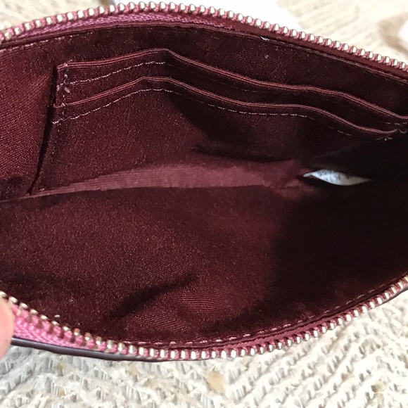 πCoach Leather βCβ Design Wristletπ - Picture 6 of 8